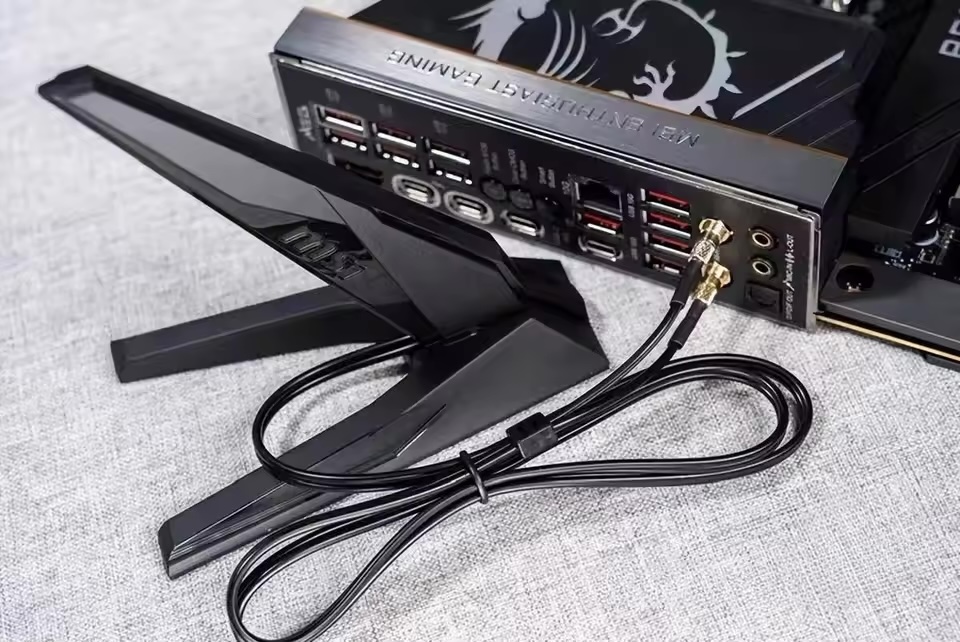 Original MSI Wi-Fi 7 Antenna w - огляд і ціна Z890 Wi-Fi 7 Motherboard